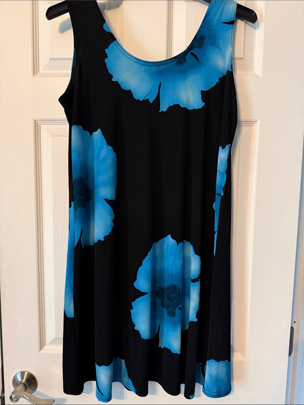 Black & Blue Floral Scoop Neck Women's Dress